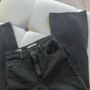 LEVI’s 70 High Waisted Flare Jean - Excellent condition